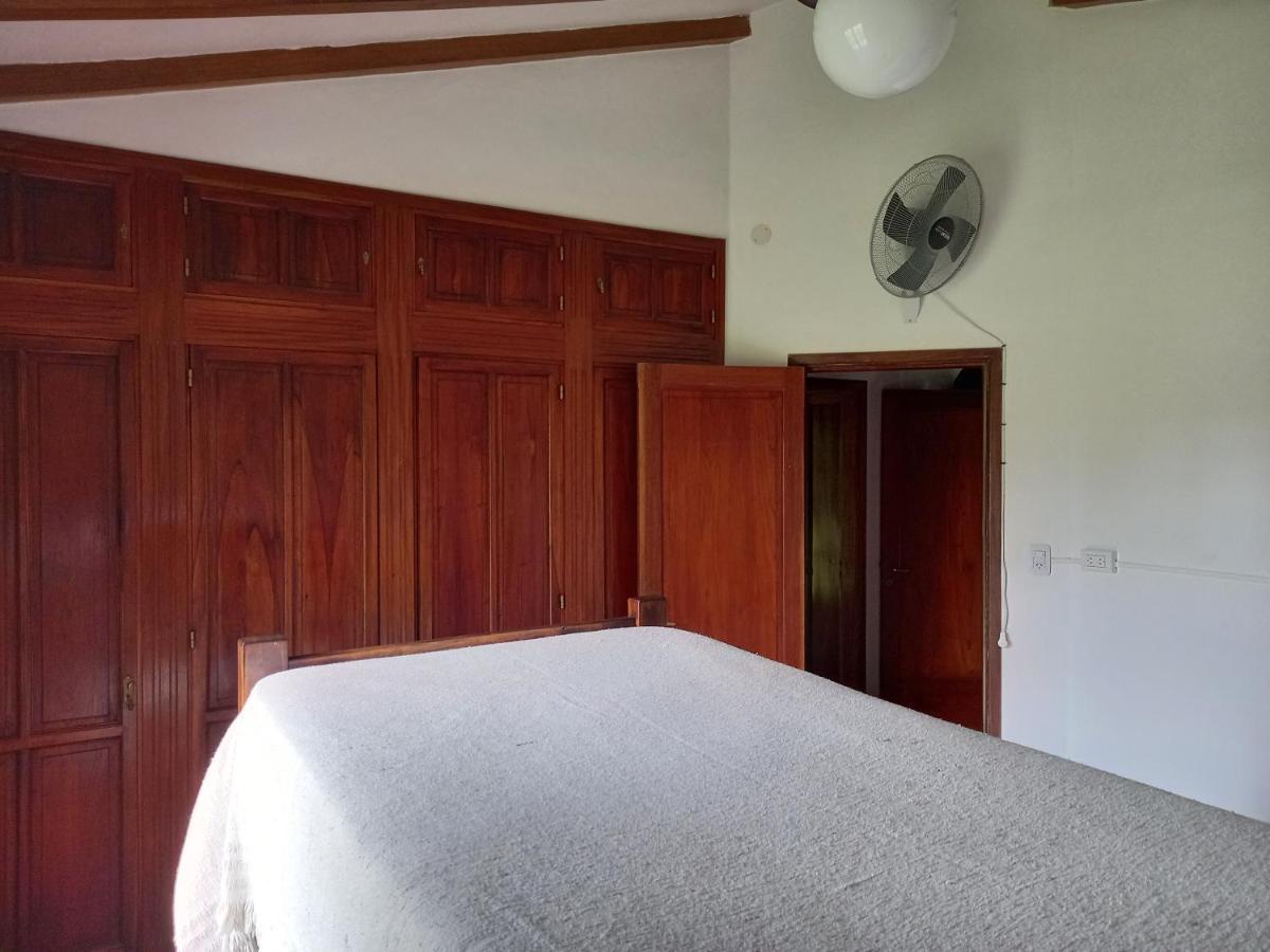Casa De Huespedes - B&B บียายาร์ดีโน ภายนอก รูปภาพ