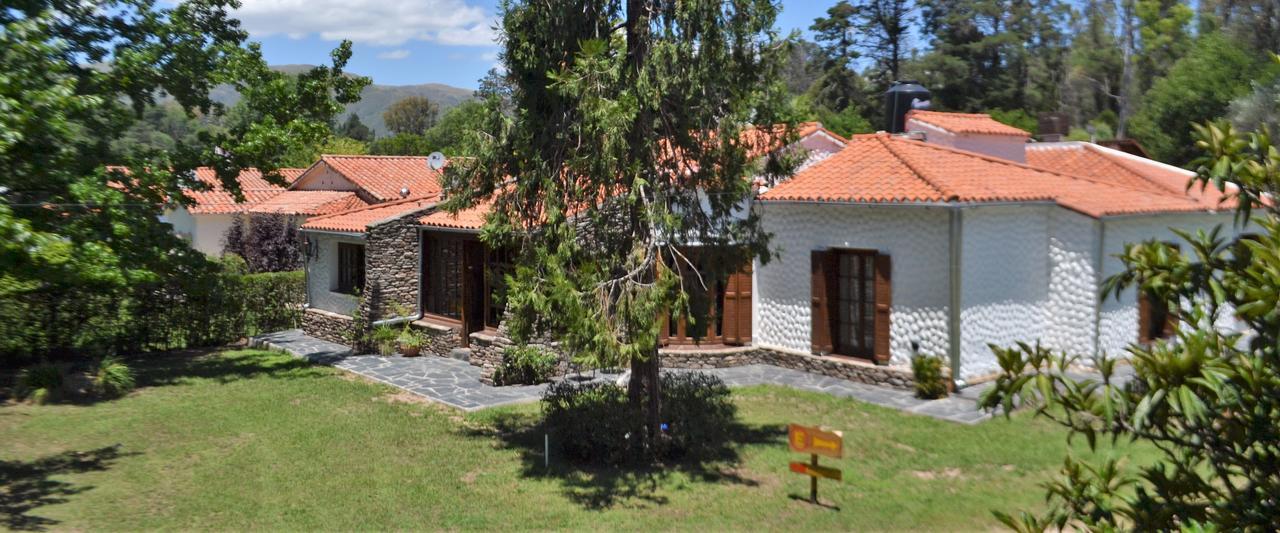 Casa De Huespedes - B&B บียายาร์ดีโน ภายนอก รูปภาพ